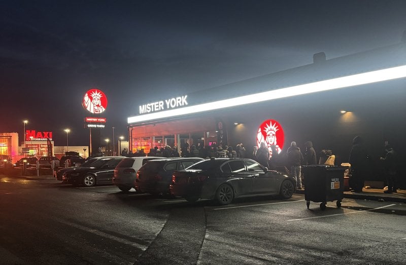 Tolv timmar innan öppning. Foto: Privat